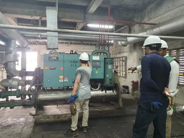 HVAC contractor in Pakistan: York chiller plant serviced by a TechLink HVAC engineer
